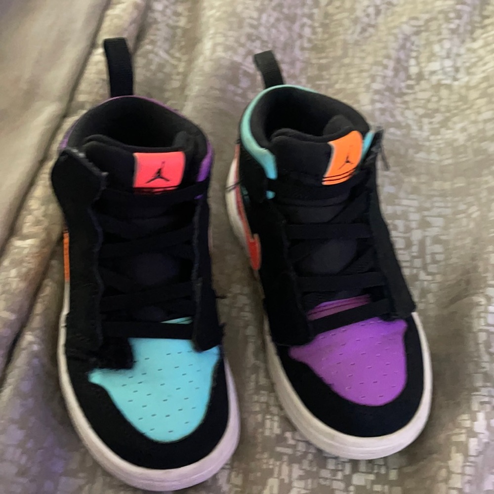 Toddler sneakers